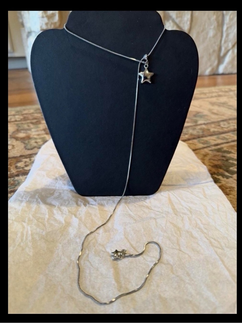 Vintage-Style Silver Star Lariat Necklace ⭐️